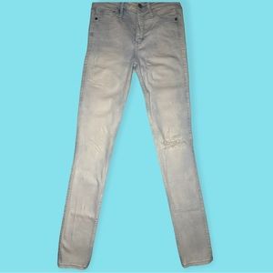 Abercrombie & Fitch Super High Waisted Distressed Jeans- Light Wash Size 00